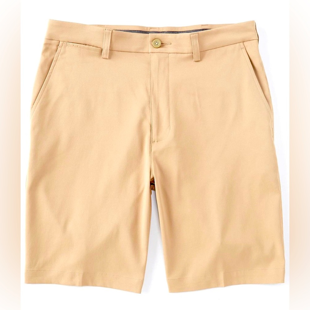 Roundtree and Yorke Performance work play Khaki shorts